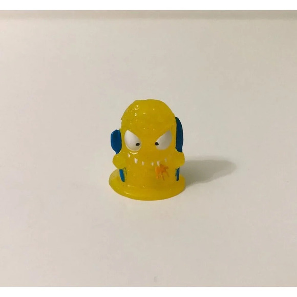 Trash Pack Astro Trash Blue Grot Bot Trasheroid Flesh Eating Virus - Picture 8 of 11